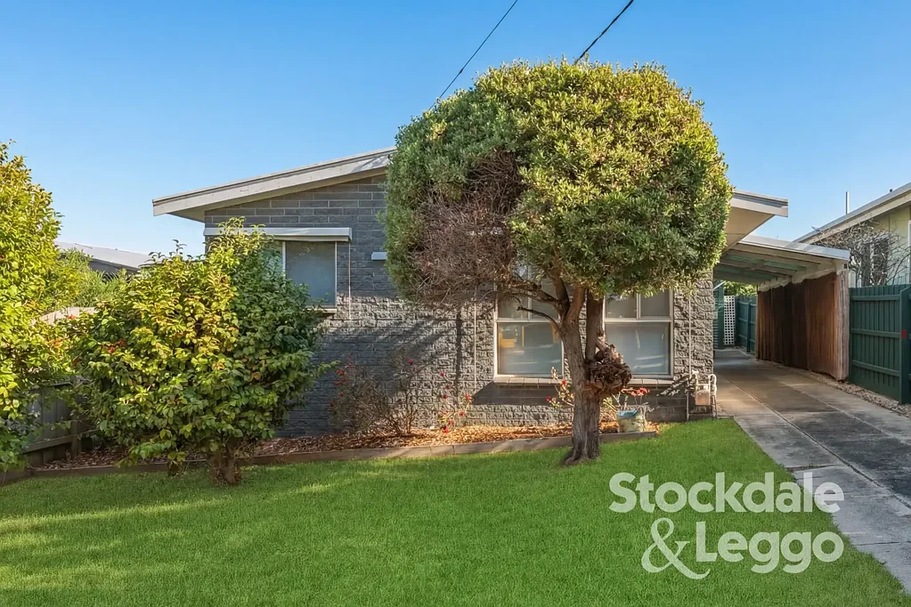 177 Eighth Avenue, Rosebud, VIC 3939