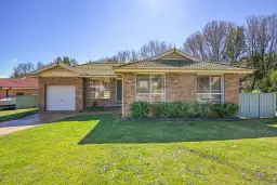 8 Todd Place, Orange