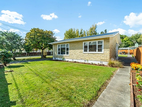 Stokes Valley 3房  Lifestyle and Location