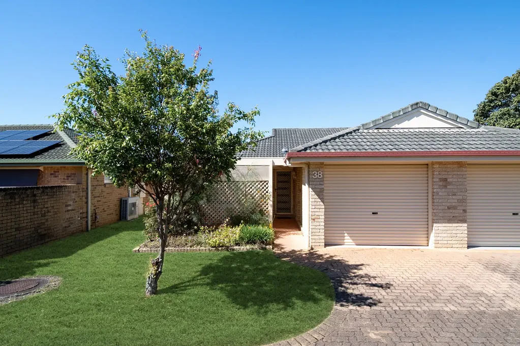 Buderim 2Phòng ngủ Vacant and ready for immediate possession