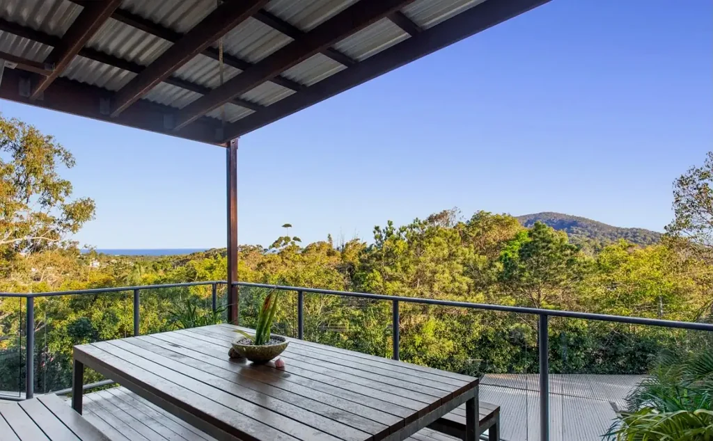 Coolum Beach 4 Bedroom Dual Living, Spectacular Ocean and Hinterland Views