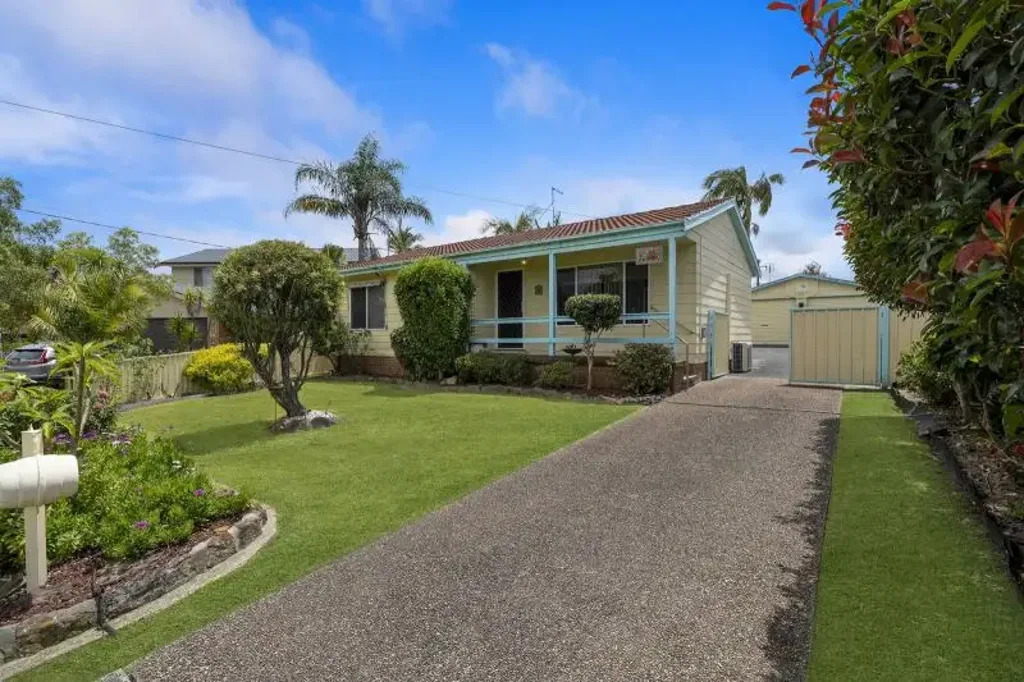82 Pinehurst Way, Blue Haven, NSW 2262