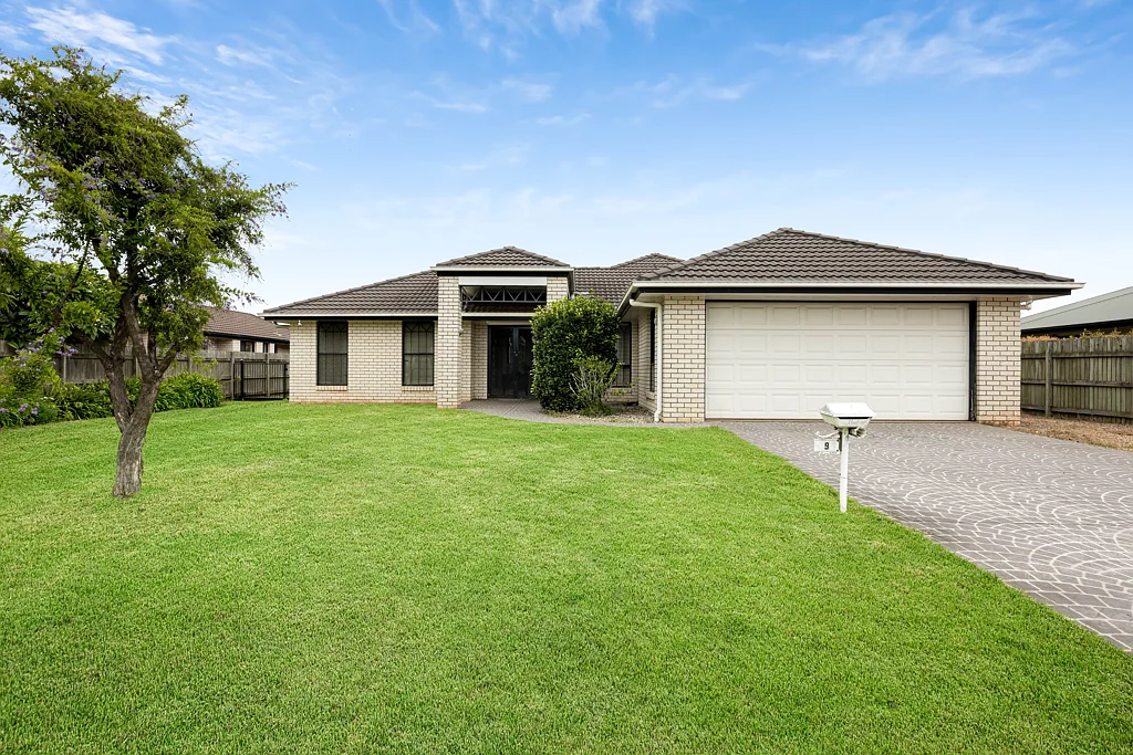 9 Mather Street, Highfields, QLD 4352