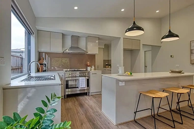 厨房 - 5 GREYBARK STREET, Clyde North, VIC 3978