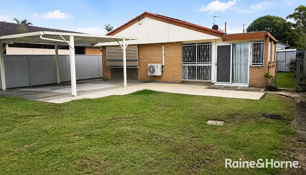 Renovated Bayside Home Just 150m from the Waterfront