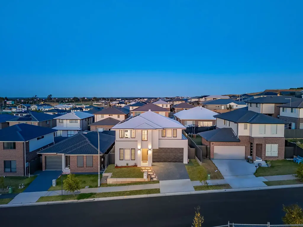 Wilton 5 Bedroom A Thoughtfully Designed Family Sanctuary
