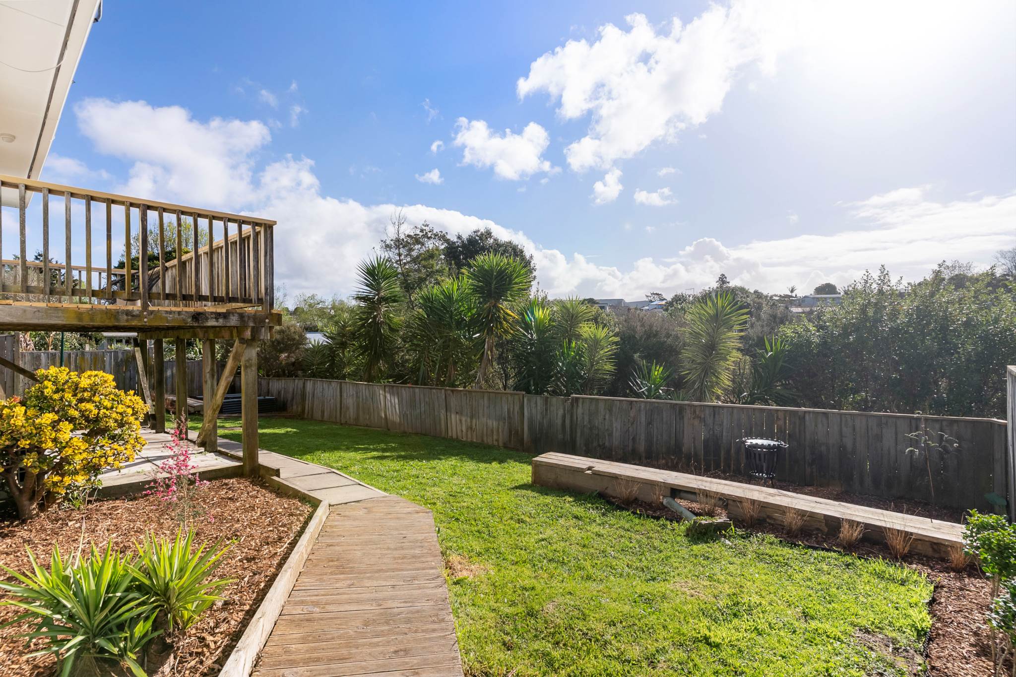 26A Gill Avenue, Te Atatu Peninsula, photo 1