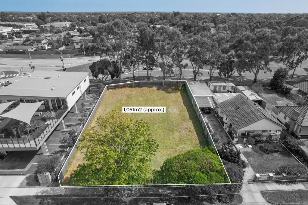 Seaford Seaford稀缺良机 1051m²宽地块 平坦易开发 毗邻海滩&学校 增值潜力无限 Big Land. Big Opportunity.