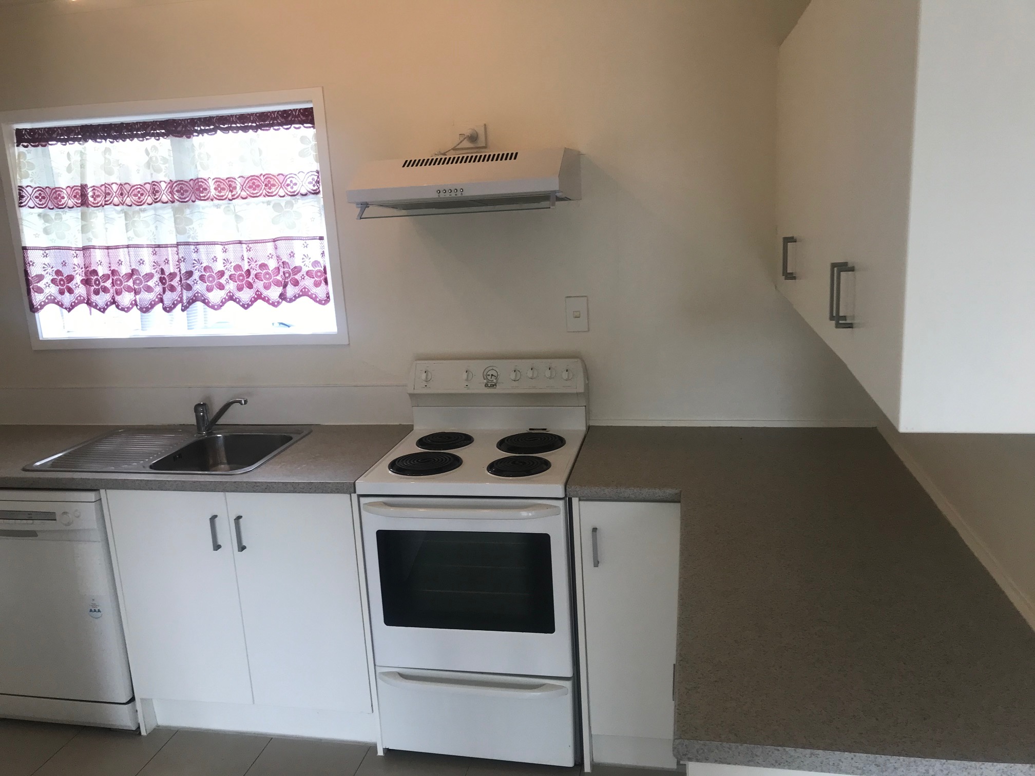 1/104 View Road, Sunnyvale, Auckland - Waitakere, 2 ห้องนอน, 1 ห้องน้ำ