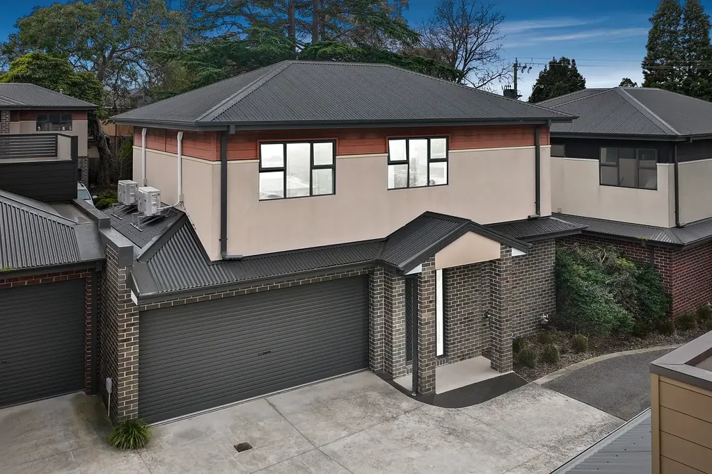 Mitcham 3部屋 Family Living Elevated and Steps from Mitcham Station