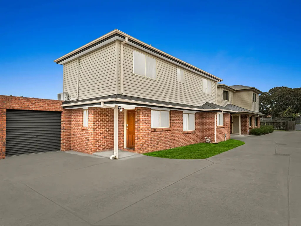 Hampton Park 2 Slaapkamer Affordable Entry or Smart Investment!