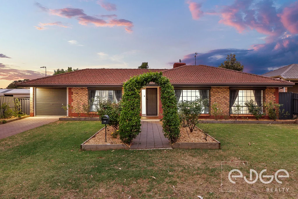 38 Otama Court, Craigmore, SA 5114
