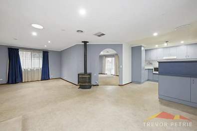 4 Waldie Close, Wendouree, VIC 3355, 3 Schlafzimmer, 1 Badezimmer, House