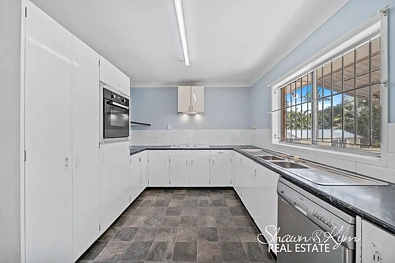 18 Glenjustins Street, Wynnum West, QLD 4178, 3房, 2浴, House