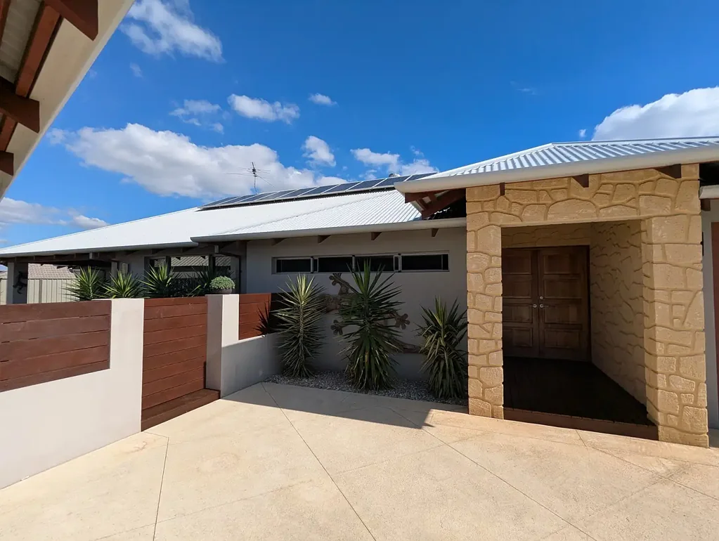Baldivis 5ਬੈੱਡਰੂਮ IS THIS YOUR NEXT HOME!!! Perfect for the hole family