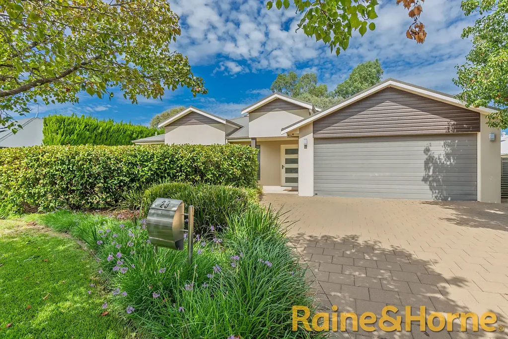 Dubbo 4房  Spacious Family Living in Exclusive Regand Park