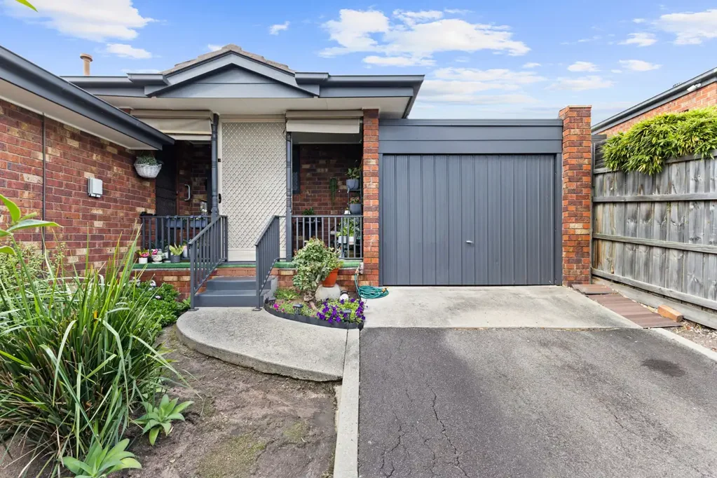 Traralgon 2침실 Peaceful Unit Living – Just Moments from the Heart of Town!