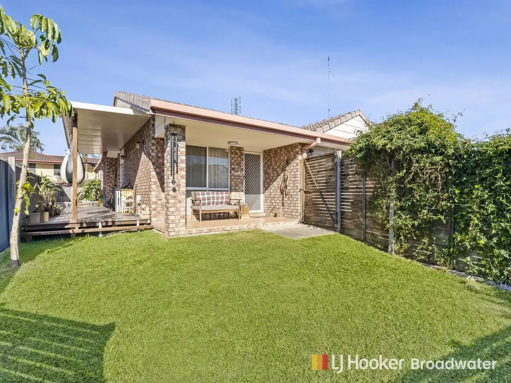 1/12 Calvary Court, Labrador, QLD 4215