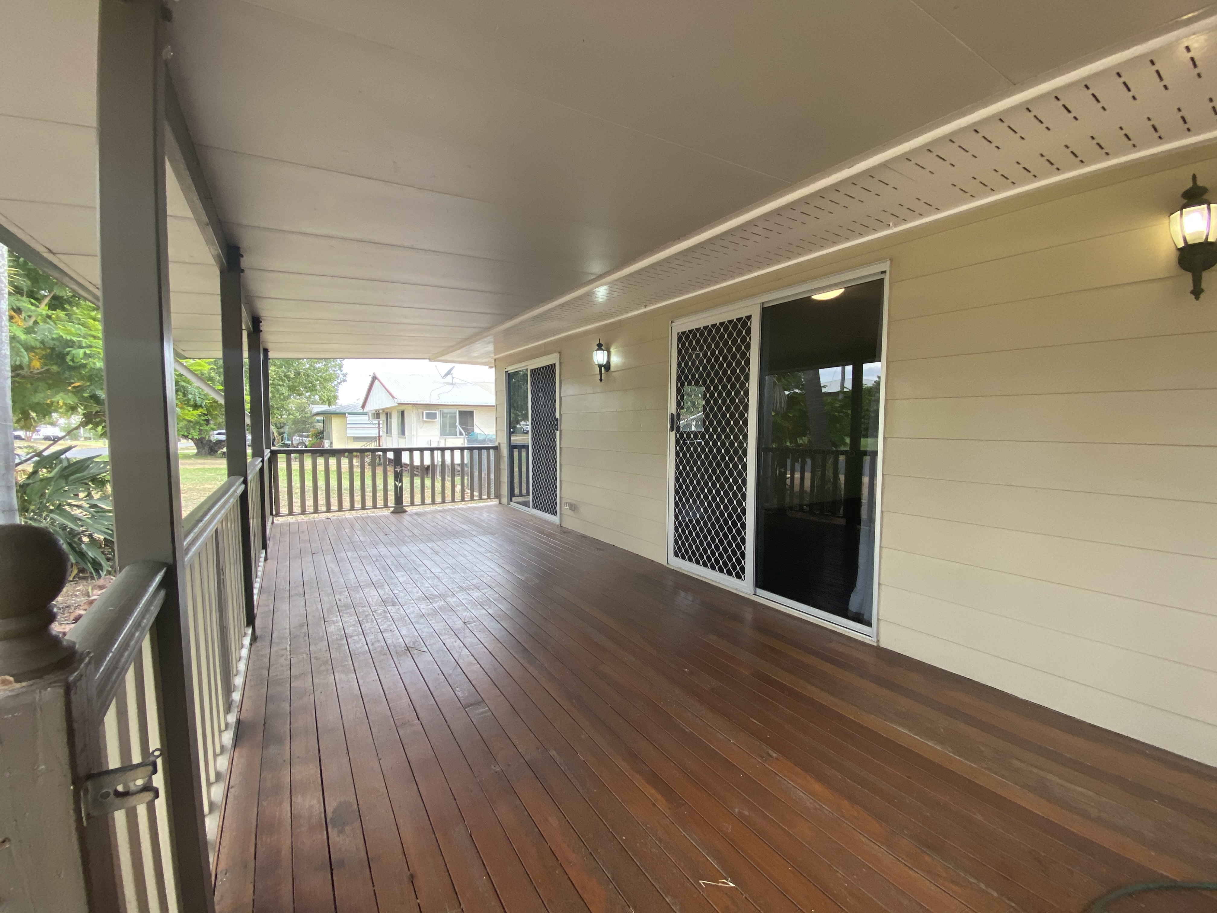 27 LAWSON DR, MORANBAH QLD 4744, 0部屋, 0バスルーム, House