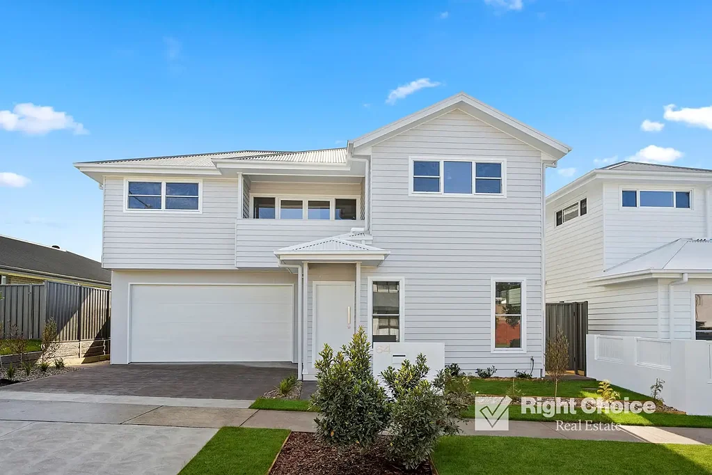 Calderwood 4 Bedroom Sophisticated Hamptons Living with Designer Finishes