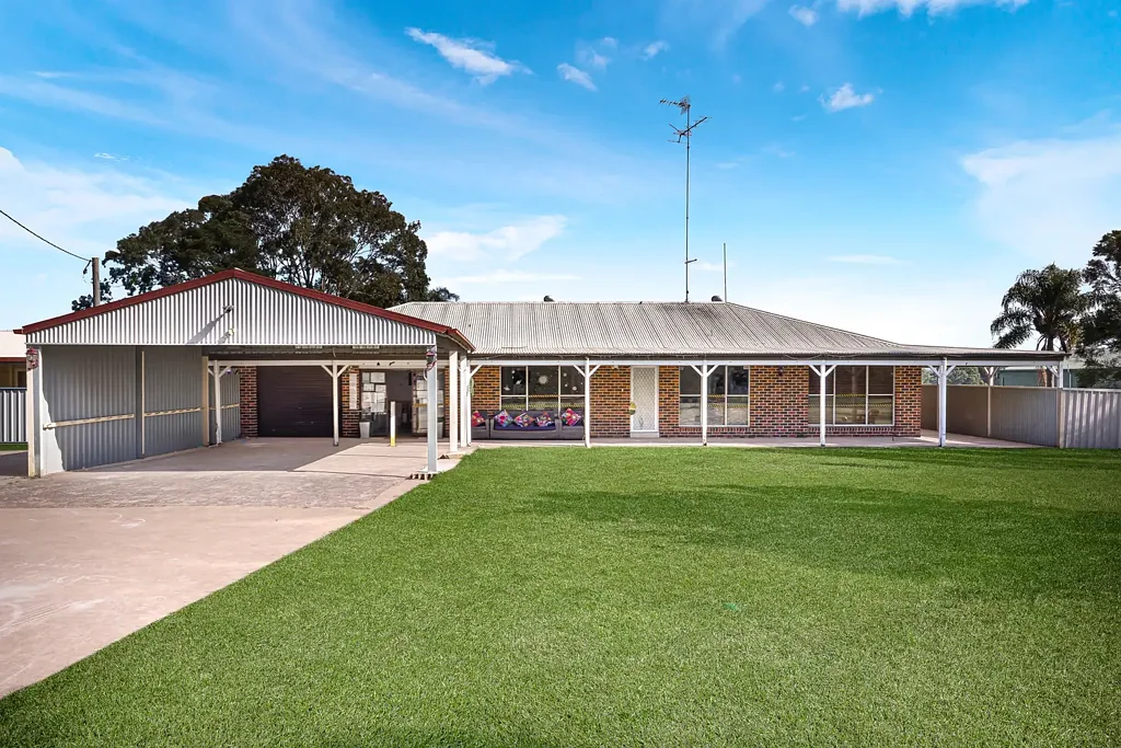 Versatile Commercial Opportunity in Luddenham