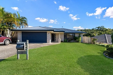 10 Haughton Street, Pacific Pines, QLD 4211, 4房, 2浴, House
