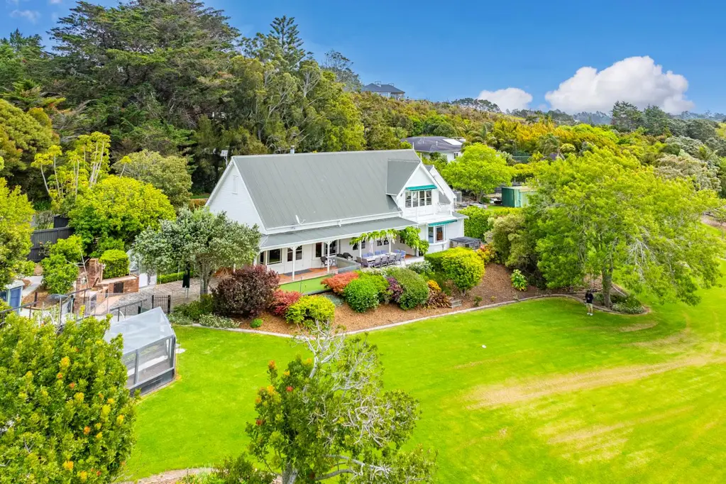 Stanmore Bay 5房  As Rare as Hen’s Teeth – 8003m² Coastal Estate