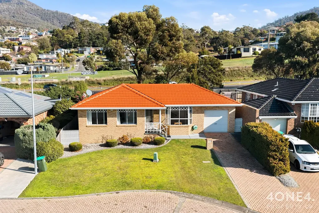 Berriedale 3ਬੈੱਡਰੂਮ Inviting Family Home in Berriedale