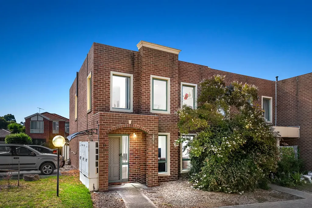 Spacious, Low Maintenance Property in An Ideal Location!