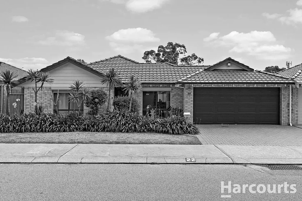 Falcon 3房  Under Offer by HARCOURTS Mandurah - Michael & Christine Goodwin