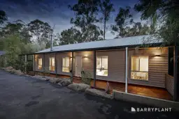 31 Mountain Road, Cockatoo