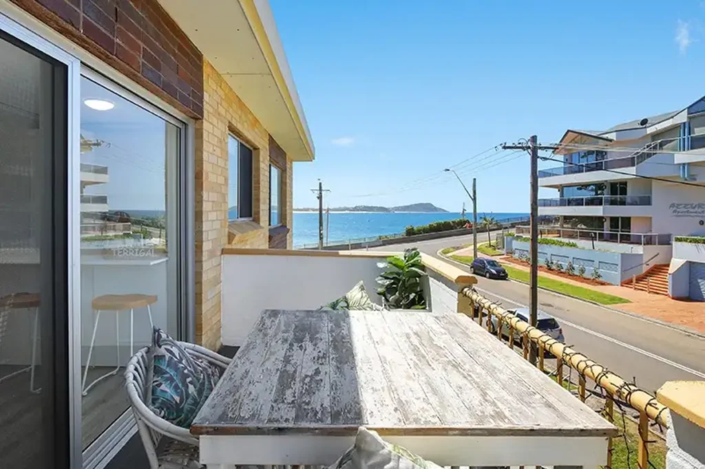 Top-Floor Beachfront Apartment with Stunning Ocean Views – Steps from Terrigal Beach
