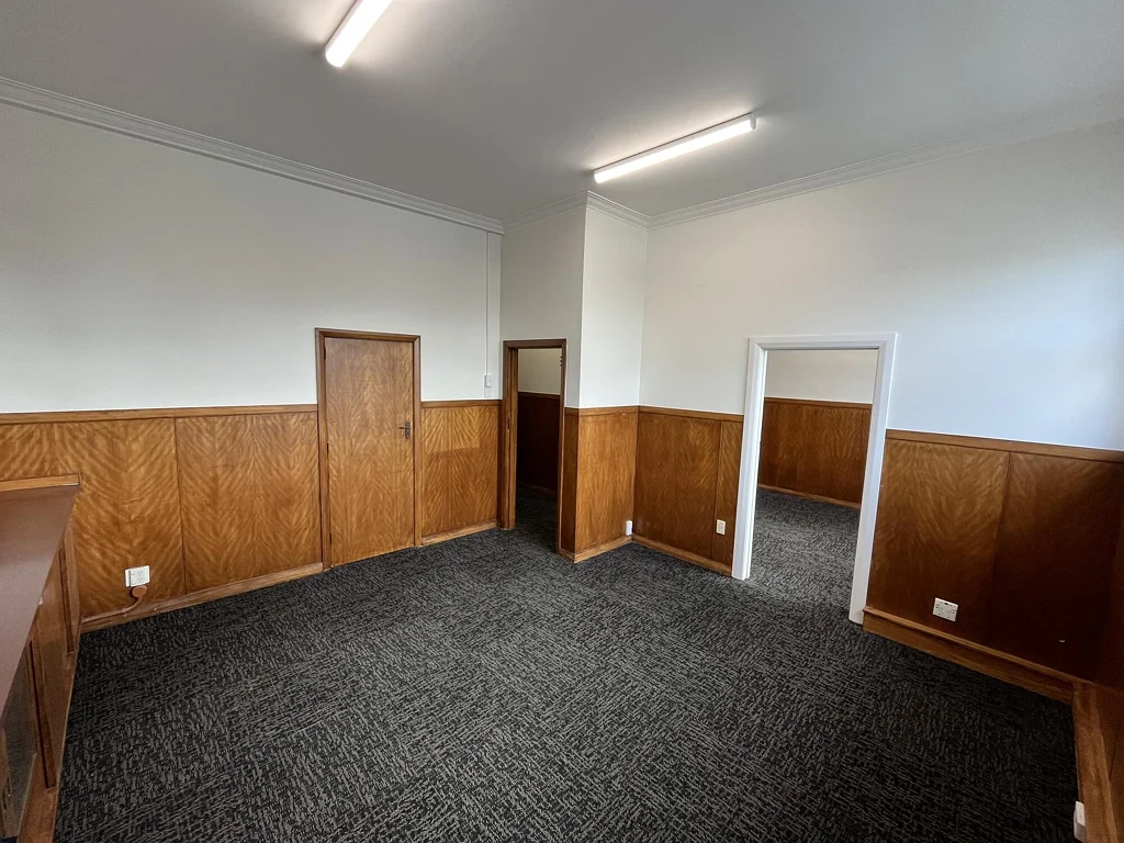 Newmarket Petite opportunity at The Hayes Building