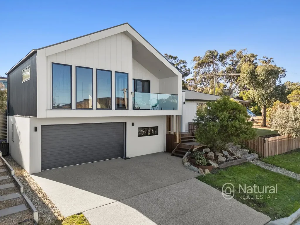 4 Torquay Boulevard, Jan Juc, VIC 3228