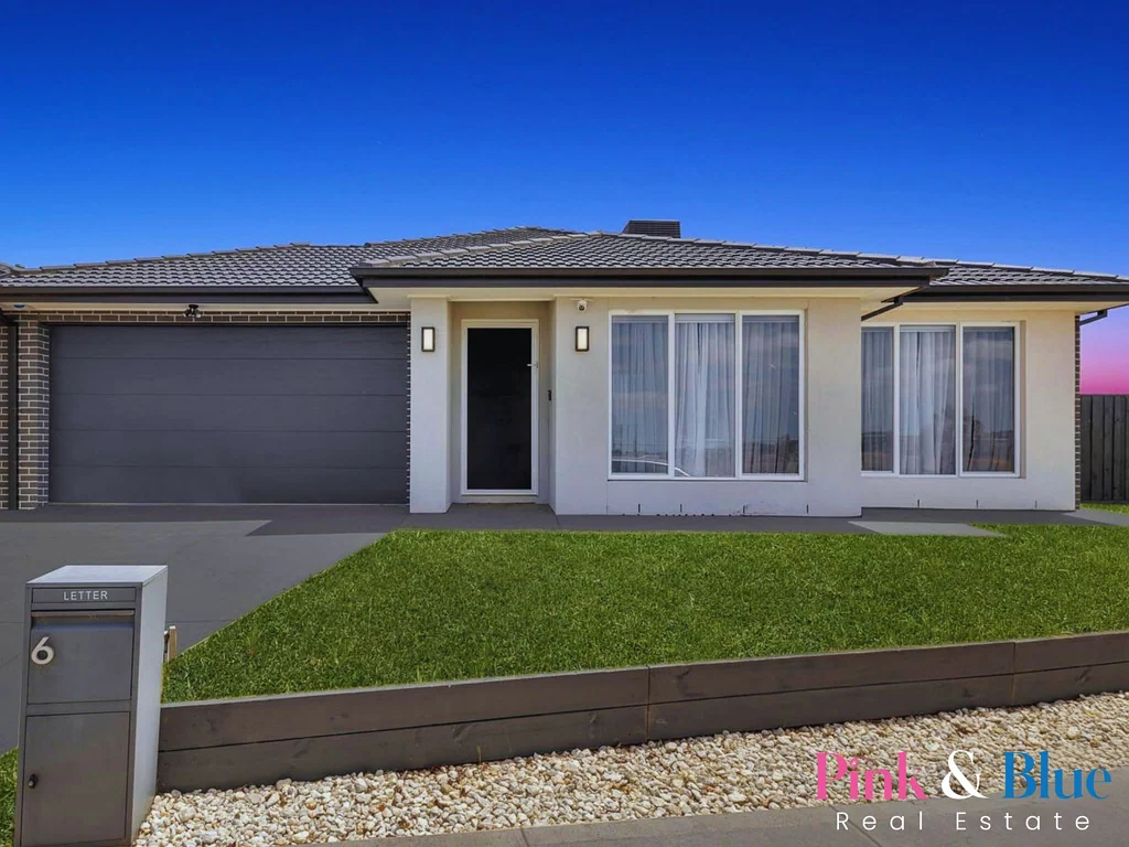 Elegant and  modern 4-Bedroom Family Home for Rent!