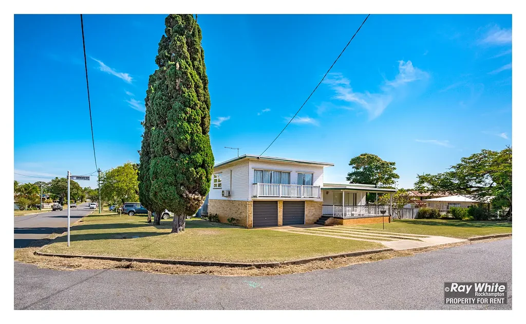 Family Home, Lots of Space... Great Location!