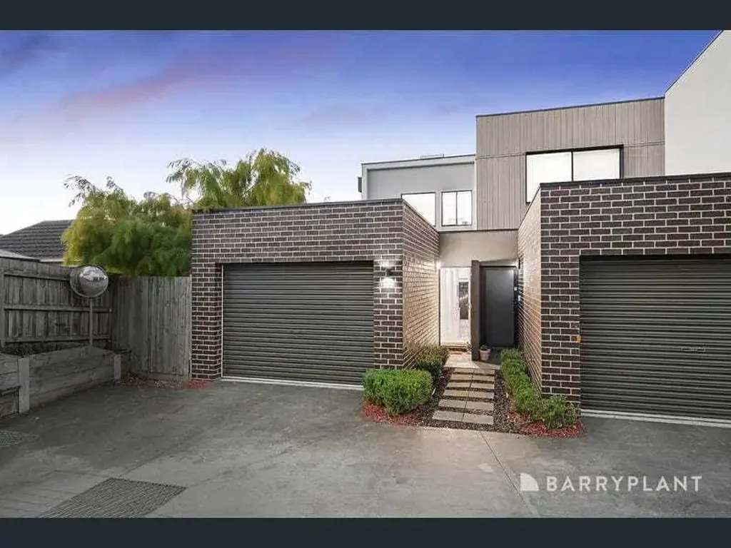 Immaculate townhouse