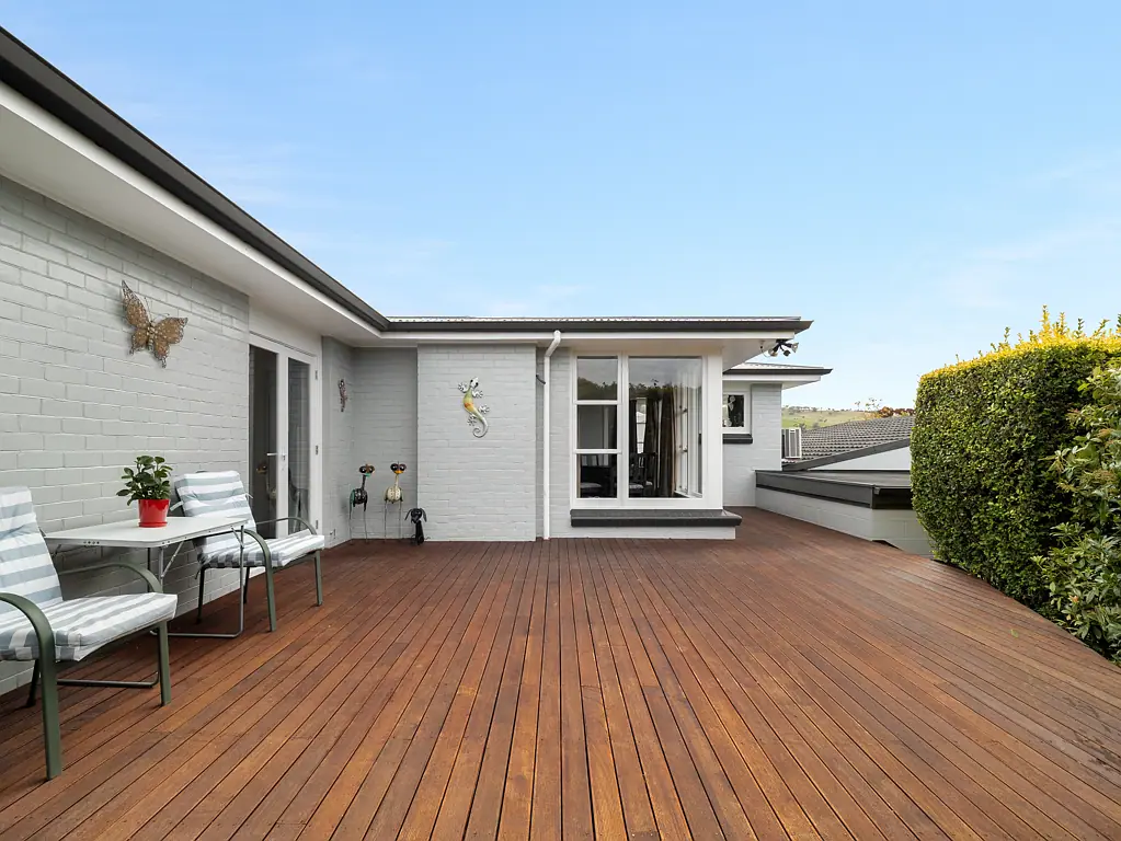 Waikouaiti 3Moenga Room for Work, Play, and Everything In Between
