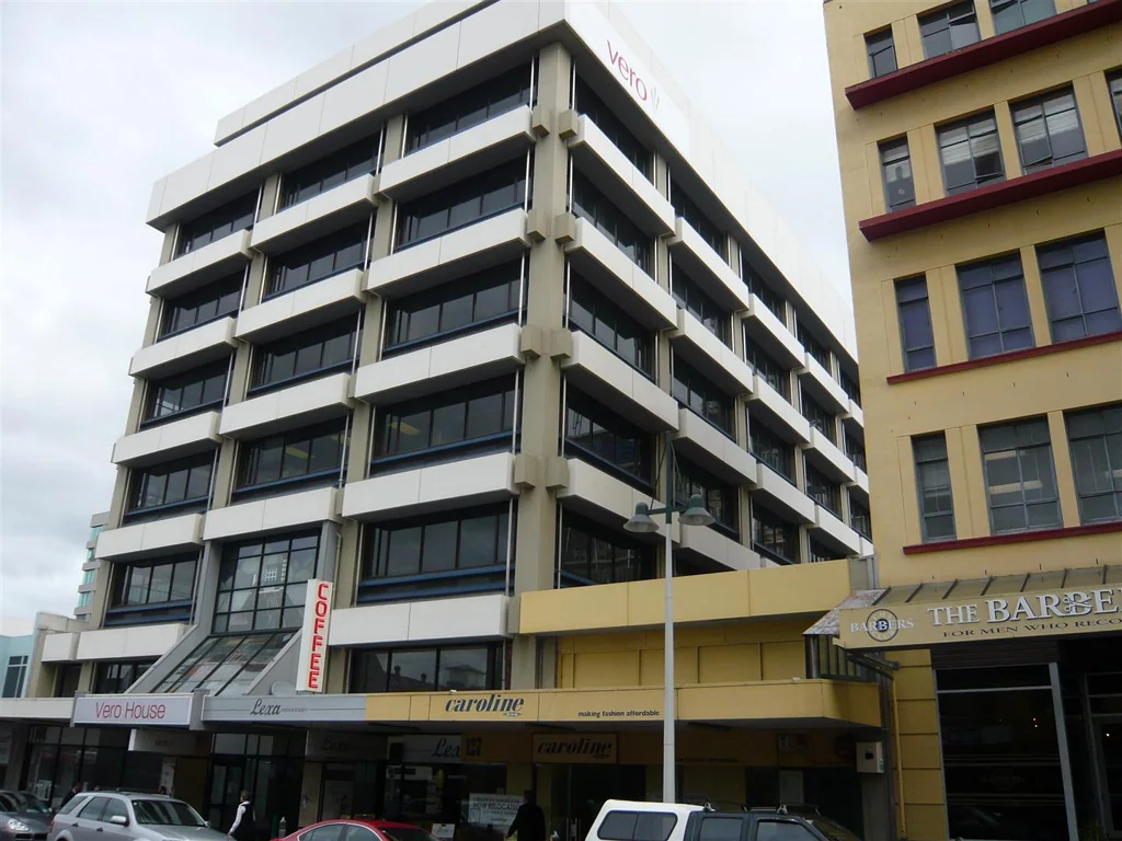 Hamilton Central GREAT VIEW – GREAT OFFICE