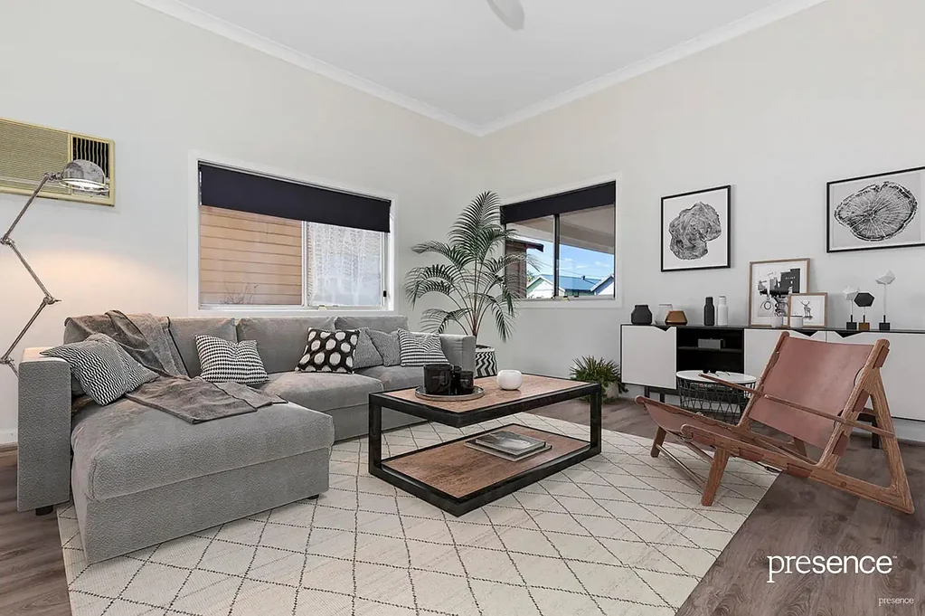 SPACIOUS MAYFIELD EAST LIVING WITH AIR-CONDITIONING AND OUTDOOR ENTERTAINING