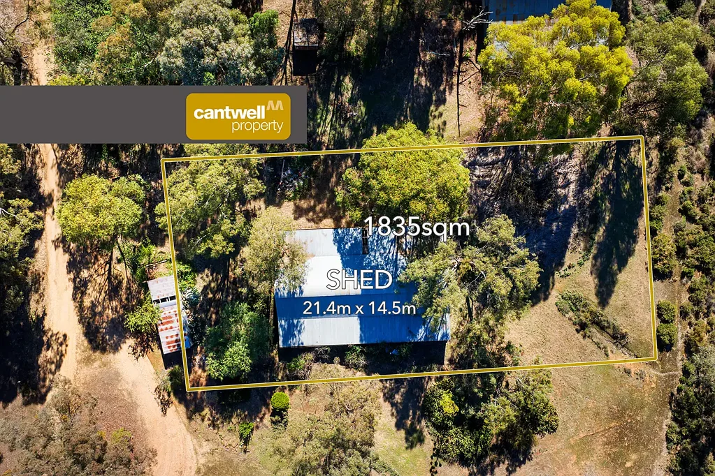 Castlemaine  The Large Lot. A Shed Worth Keeping.