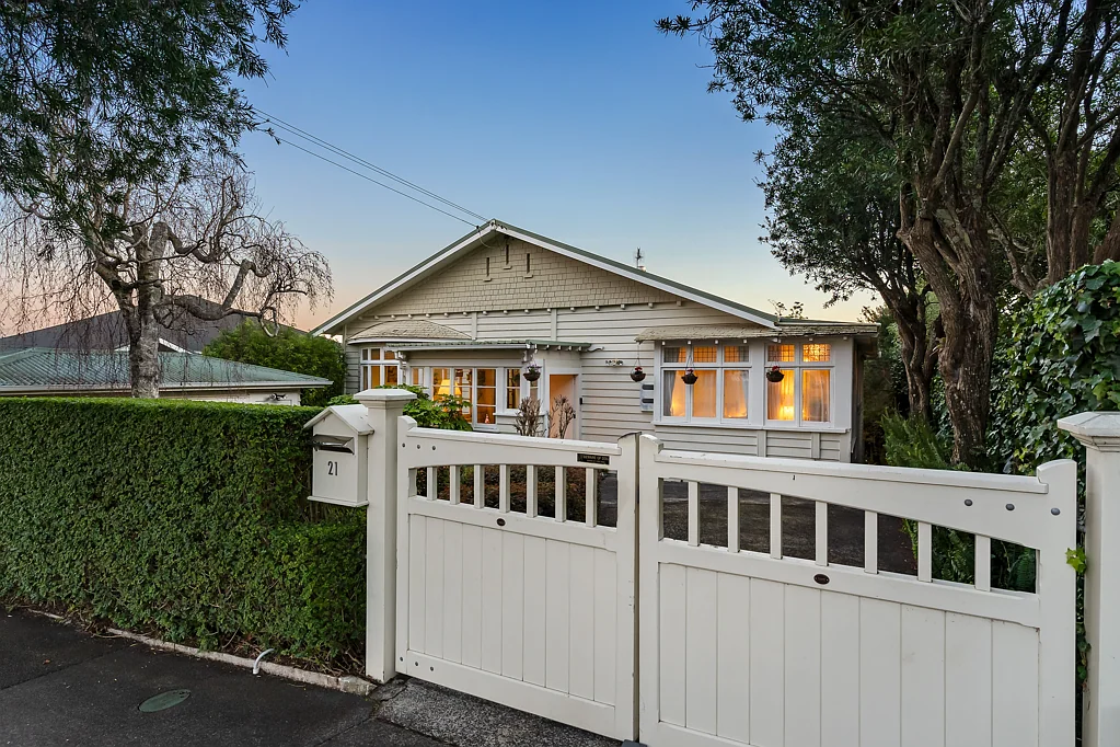 Remuera 5ห้องนอน Full DGZ Site - Central Remuera Bungalow