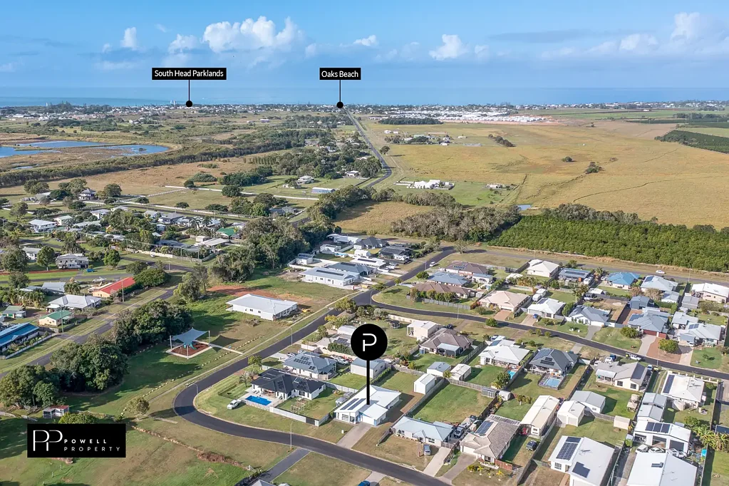 Burnett Heads 4房  Coastal Living with Space, Style & high clearance Shed on 1,012m²
