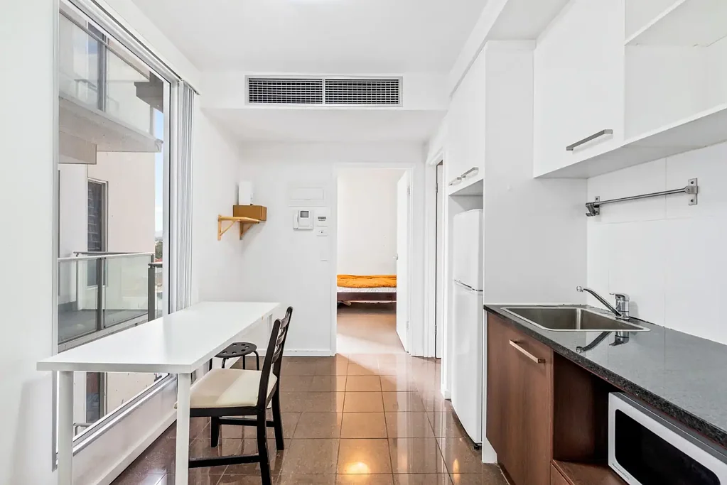Adelaide 1 Bedroom Smart, Self-Contained City Living in Adelaide's East End