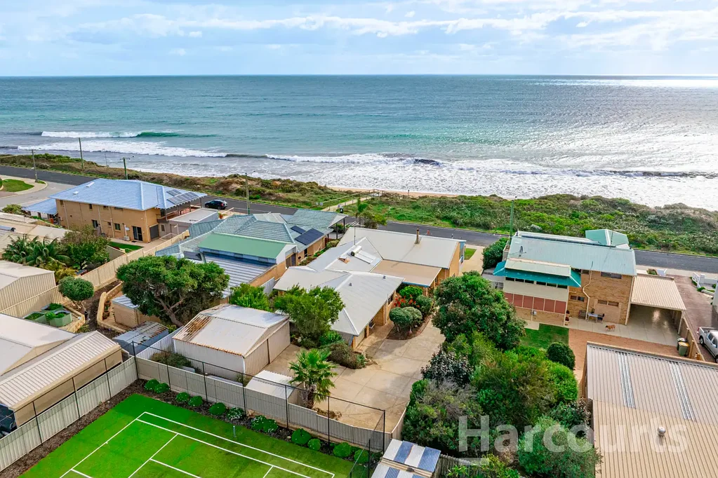 Falcon 3房  Panoramic Ocean Views from this Elevated Beachfront Home