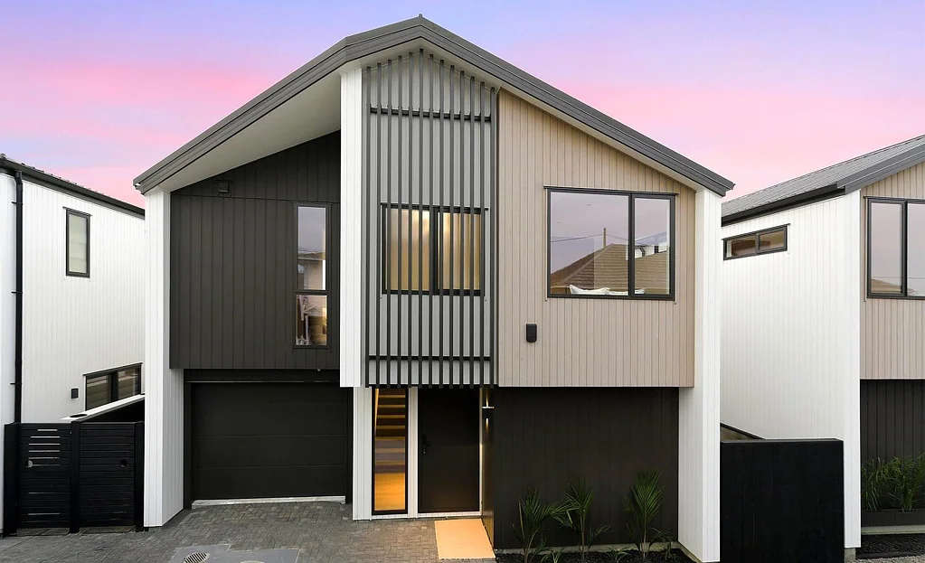 Hillcrest 4房  Modern Elegance Meets Ultimate Convenience