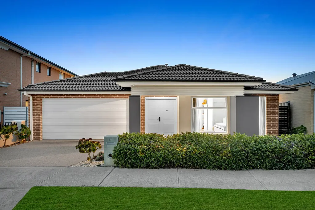 17 Chestnut Avenue, Clyde, VIC 3978
