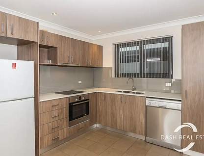 4/2 Walsh Loop, Joondalup, North West Perth, 2 Kuwarto, 2 Banyo, Apartment