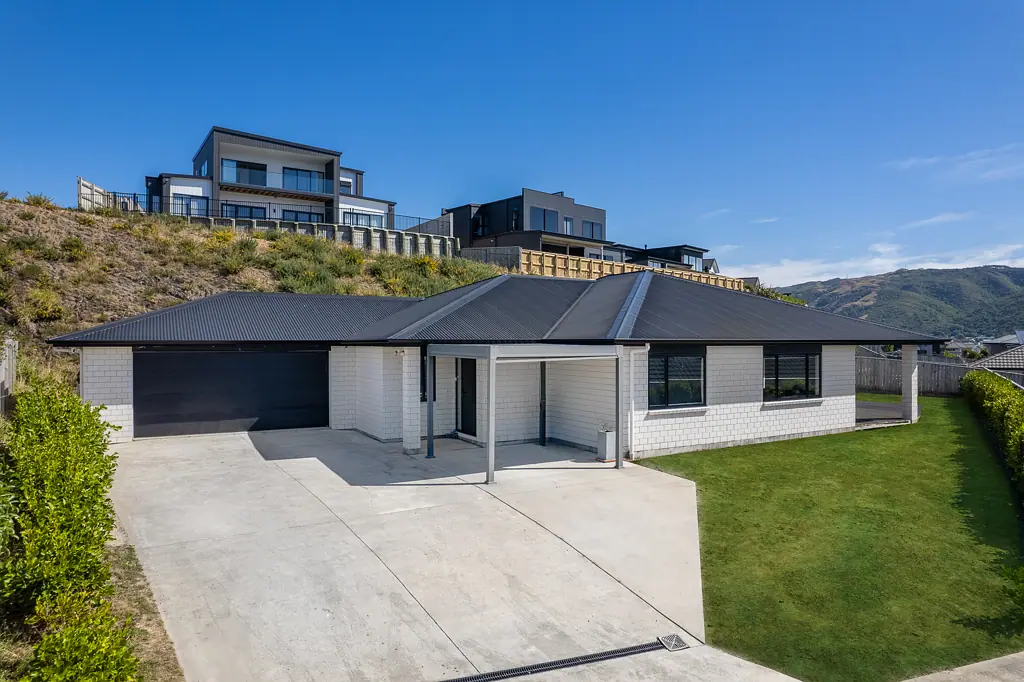 Aotea 4房  Spacious Single Level Family Home