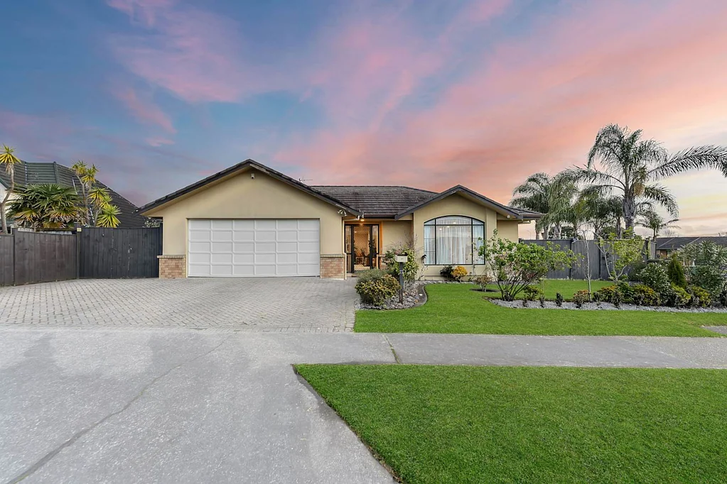 East Tamaki Heights 4ਬੈੱਡਰੂਮ North-Facing Single-Level Corner Home in Tripl...